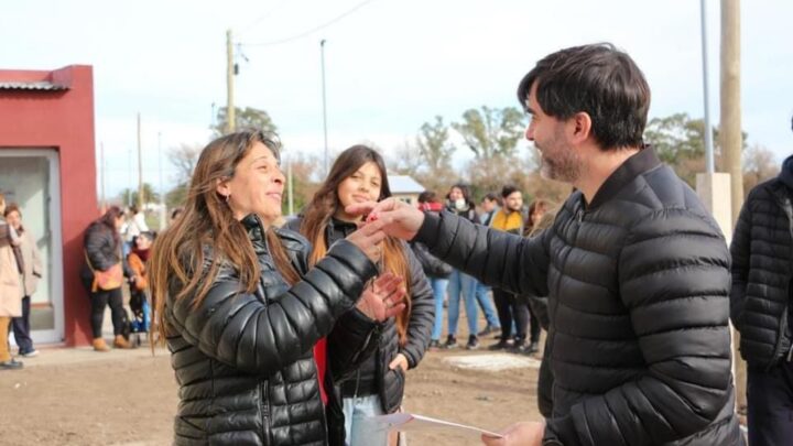 Echarren: “El 29 vamos a entregar viviendas”