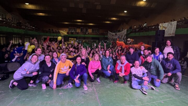 Las Flores vivió una gran fiesta durante el lanzamiento de las olimpiadas juveniles florenses