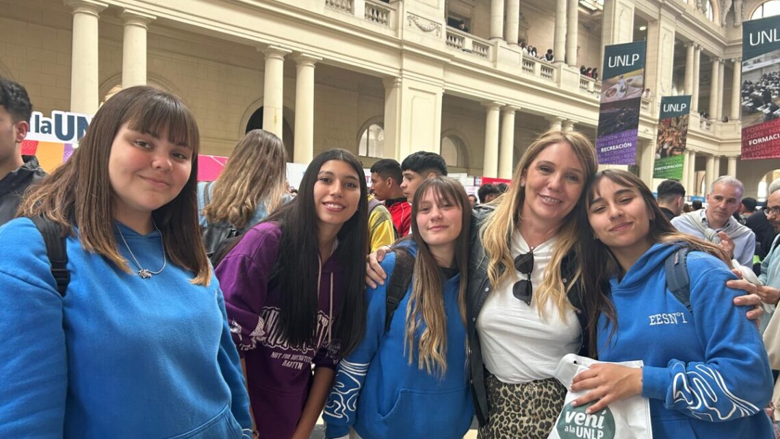 MONTE: Alumnos del ultimo año de la escuela secundaria visitaron la Expo Universidad MONTE: Alumnos del ultimo año de la escuela secundaria visitaron la Expo Universidad