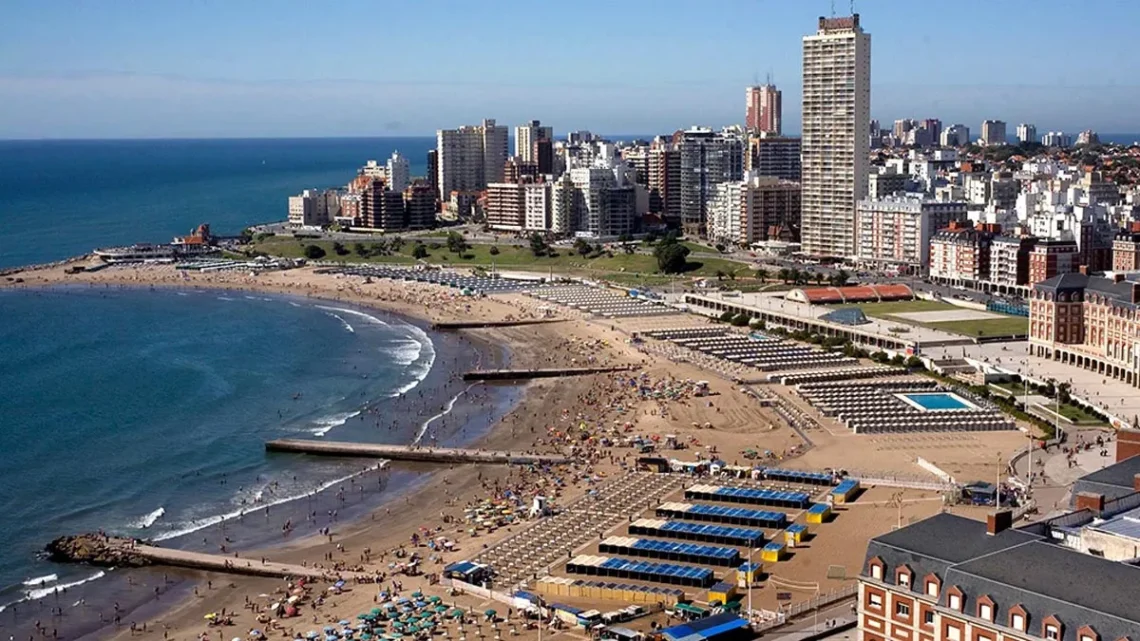 Verano 2025: Mar del Plata dio a conocer los precios sugeridos de los alquileres para esta temporada