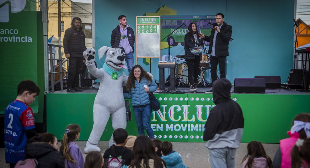 Incluir en Movimiento visita Ranchos: shows, sorteos y juegos para toda la familia