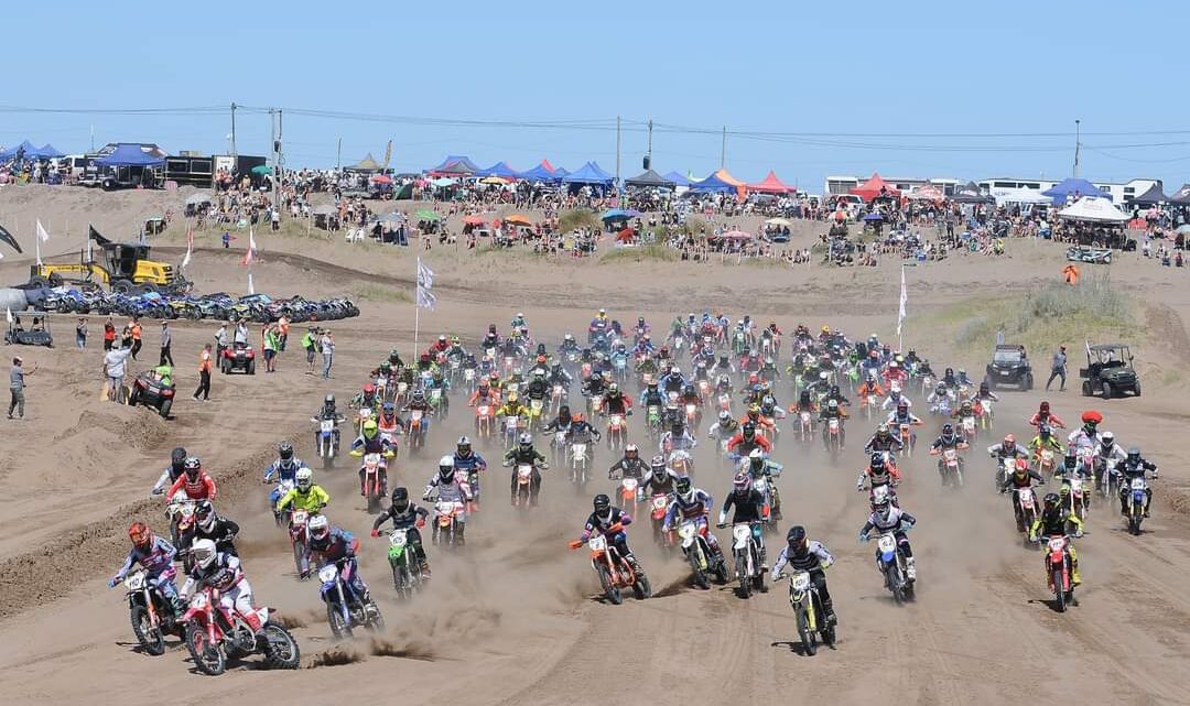 MONTE HERMOSO: Más de 200 pilotos y miles de espectadores dieron marco a la 12° edición del Enduro