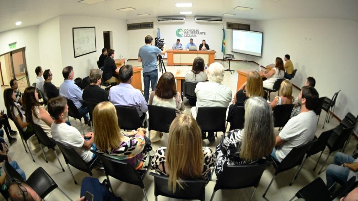 PIÑA VA PIÑA VIENE: En Lezama dos concejales se agarraron a trompadas en plena sesión