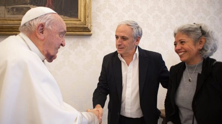 Emotivo e histórico encuentro entre el Intendente de Chascomús con el Papa Francisco