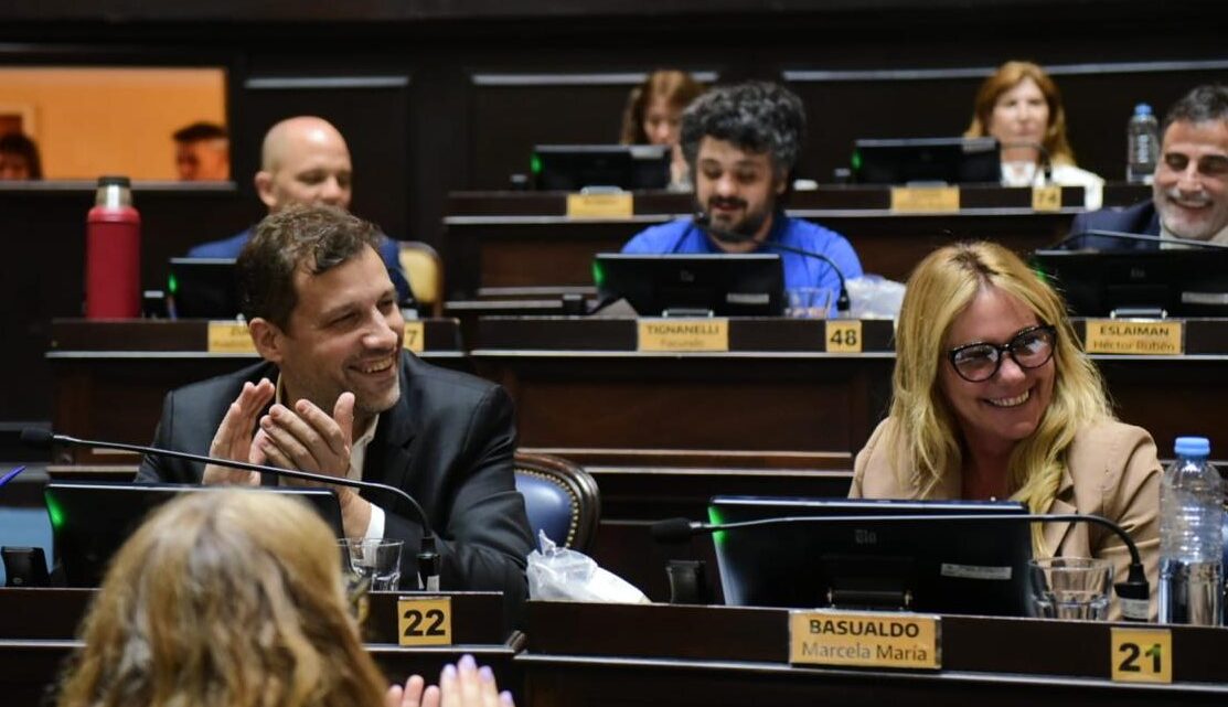 Diputados aprobó la creación de una empresa provincial de medicamentos Diputados aprobó la creación de una empresa provincial de medicamentos
