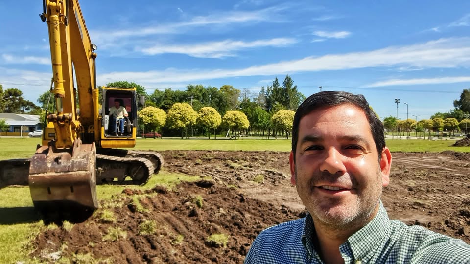 Juan Pablo García: “Cerramos el año con superávit y empezamos a construir la cancha de hockey de césped sintético”