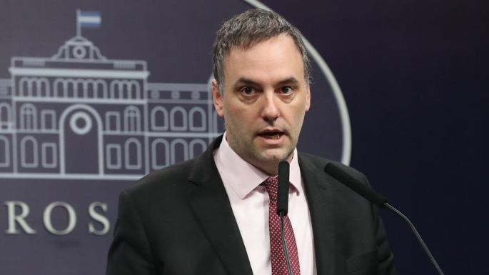 Universidades públicas y hospitales podrán cobrar aranceles a extranjeros