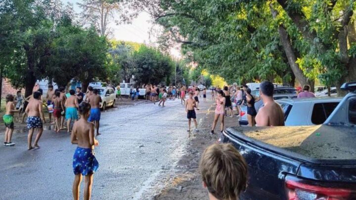 Guerra de bombuchas, el éxito del verano belgranense