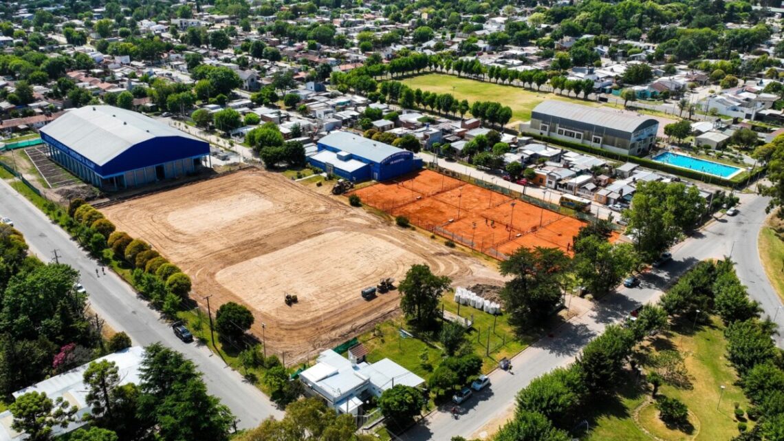 DOLORES: Avanzan las obras de la cancha de hockey y el microestadio