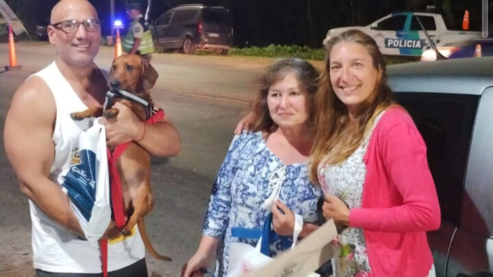 Los primeros turistas del 2025 llegaron a Villa Gesell y recibieron regalos