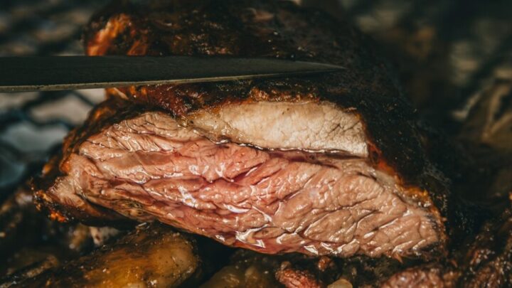 Las mejores parrillas de Dolores: cuánto cuesta comer asado camino a Pinamar, Villa Gesell y otros destinos de la Costa