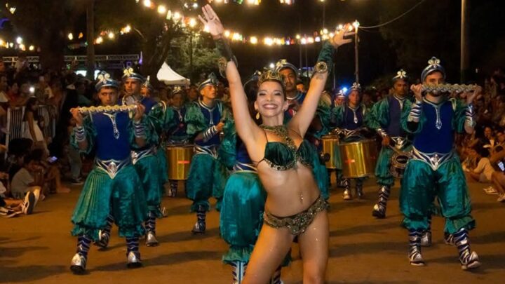 Villa Gesell se parara para vivir cuatro noches a puro carnaval