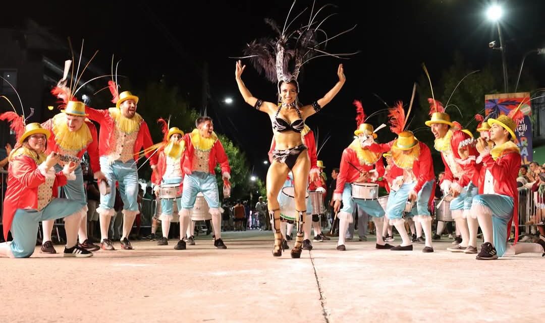 Carnavales en pausa: mal tiempo interrumpe los festejos en toda la región