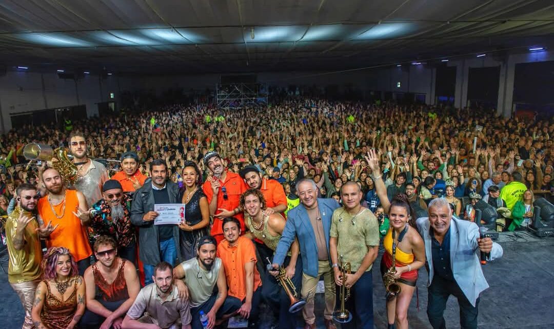 La Delio Valdez fue récord en la FNG 2025 haciendo bailar a miles de turistas y dolorenses