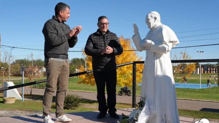 Homenaje y oración por el Papa Francisco en Pila