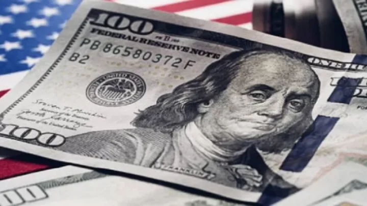Fin del Cepo y devaluación: el Gobierno permitirá subir el dólar hasta 1400 pesos
