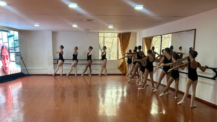 Danza y emoción: alumnas del Taller Municipal junto a la Fundación Julio Bocca