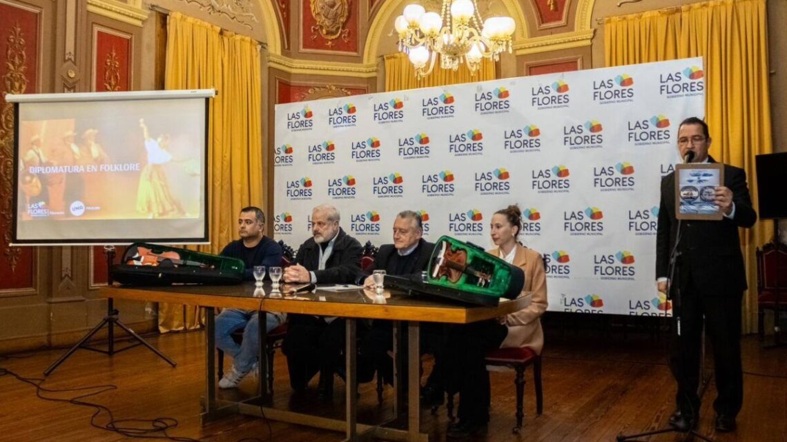 Con el impulso del municipio, Las Flores tendrá formación universitaria en Folklore