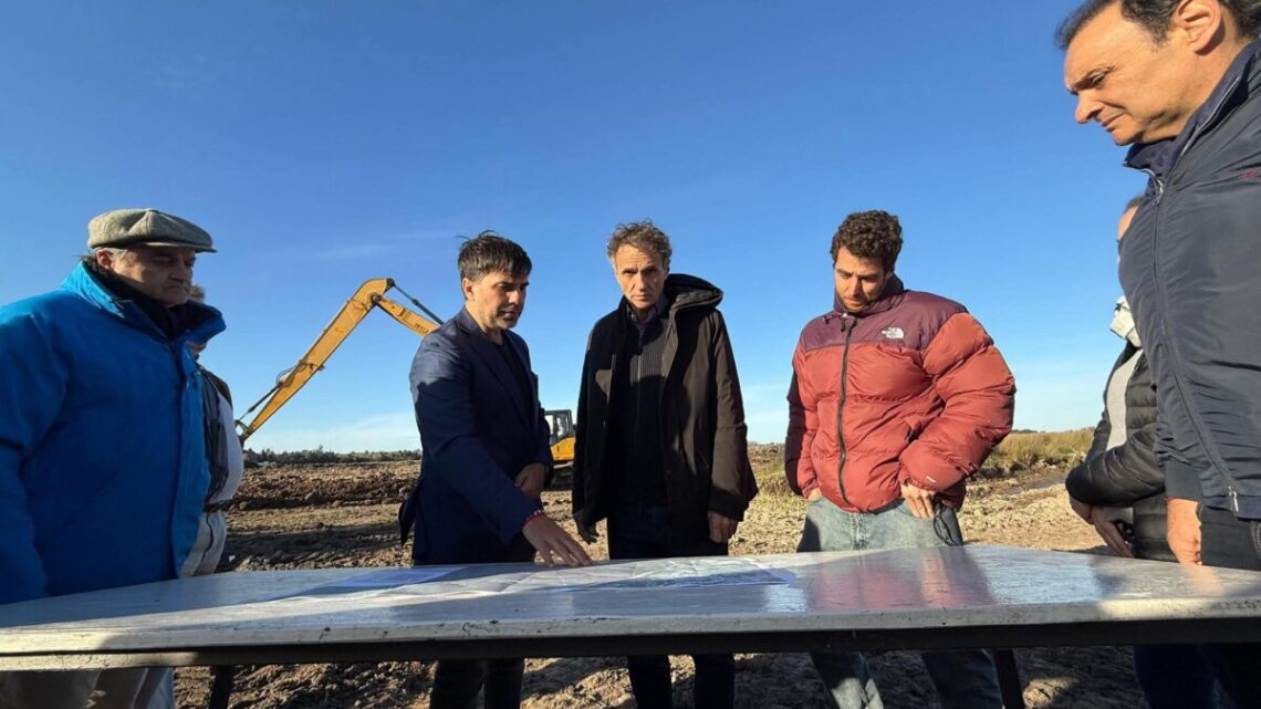 “Donde otros recortan, Castelli invierte: así avanza la transformación de La Laguna” “Donde otros recortan, Castelli invierte: así avanza la transformación de La Laguna”
