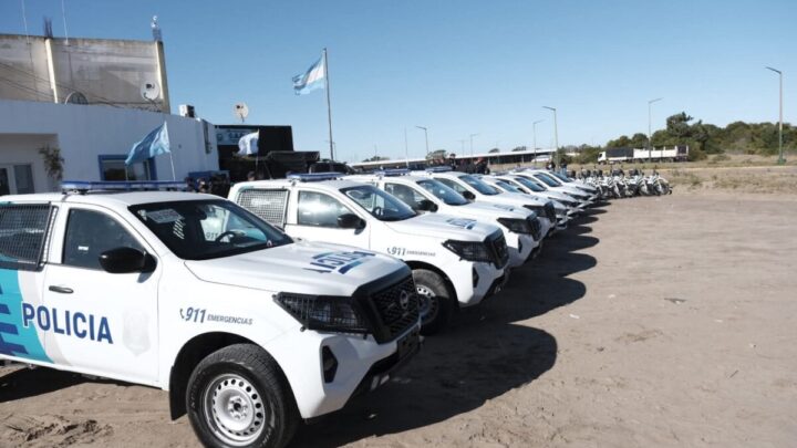 Con apoyo provincial, Villa Gesell suma patrulleros y motos para cuidar la ciudad
