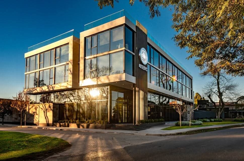 Con inversión, empleo y futuro: se inauguró el Hotel Catalpa en Chascomús Con inversión, empleo y futuro: se inauguró el Hotel Catalpa en Chascomús
