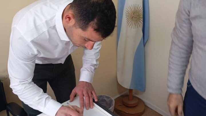 Damián Tello, un hombre de gestión, asumió como jefe distrital de Educación en Castelli