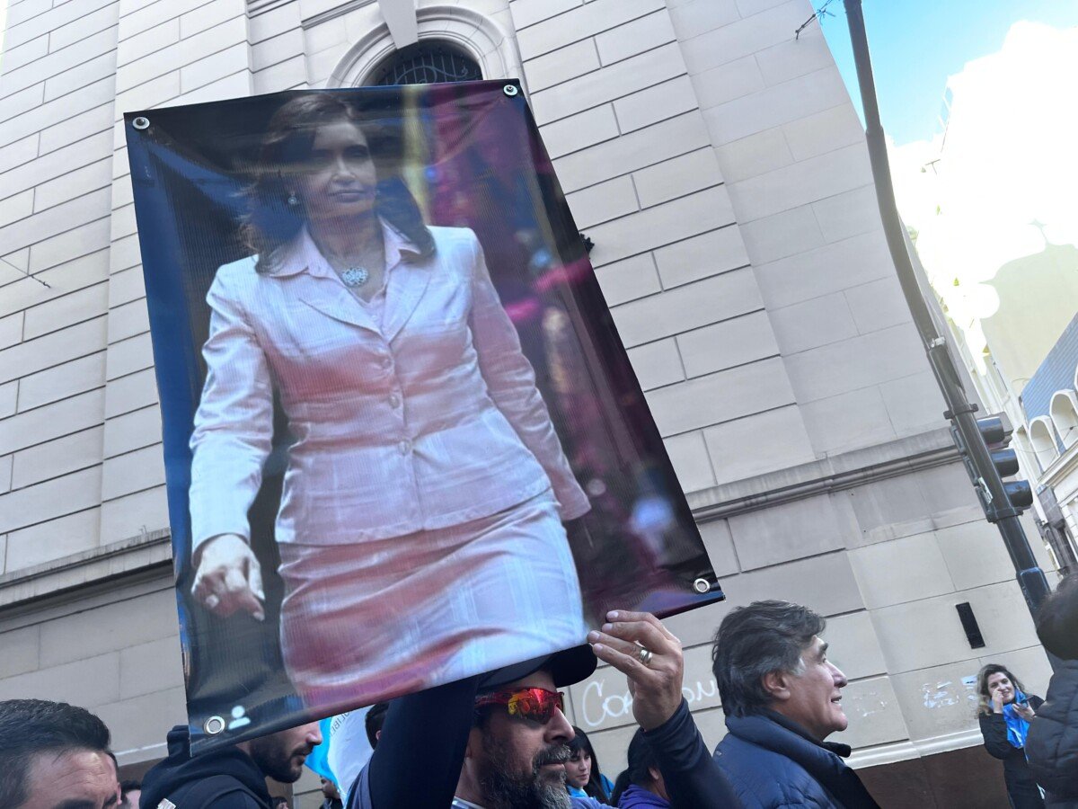 El mensaje completo de Cristina Kirchner a la multitud en Plaza de Mayo ...