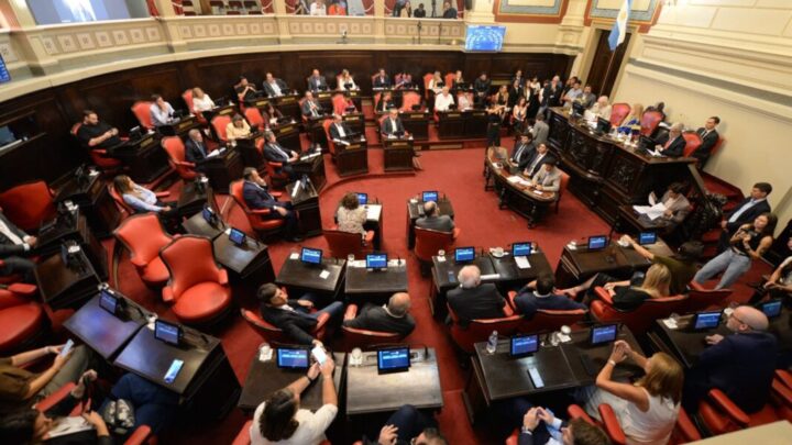 El Senado bonaerense dio media sanción a la reelección indefinida de legisladores 