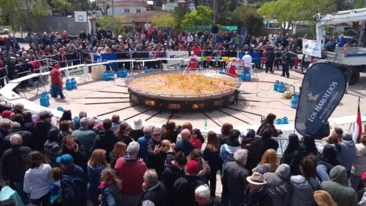 Villa Gesell se prepara para la Gran Paella de la Amistad en la Fiesta de la Diversidad Cultural