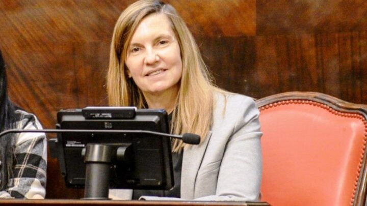Proyecto de la costera Gabriela Demaría contra estafas con tarjetas se convierte en ley