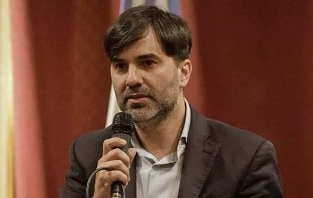 Castelli: Echarren advierte que se desadjudicarán viviendas a quienes no paguen la cuota