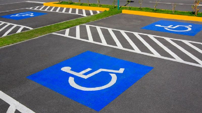 Pila avanza en inclusión con reservas de estacionamiento para personas con discapacidad