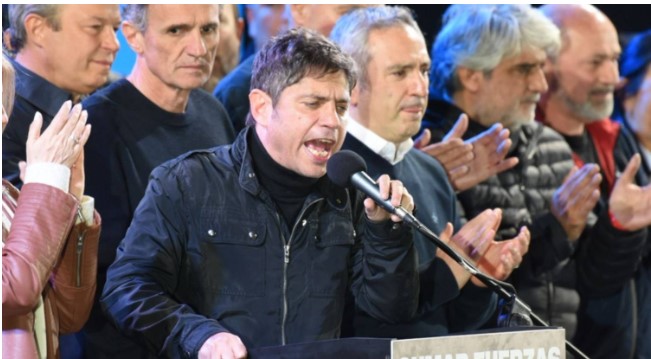 Kicillof llama al diálogo a Milei tras las elecciones