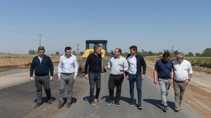 Junto a intendentes, la Provincia da un nuevo envión a la trascendental Ruta del Cereal
