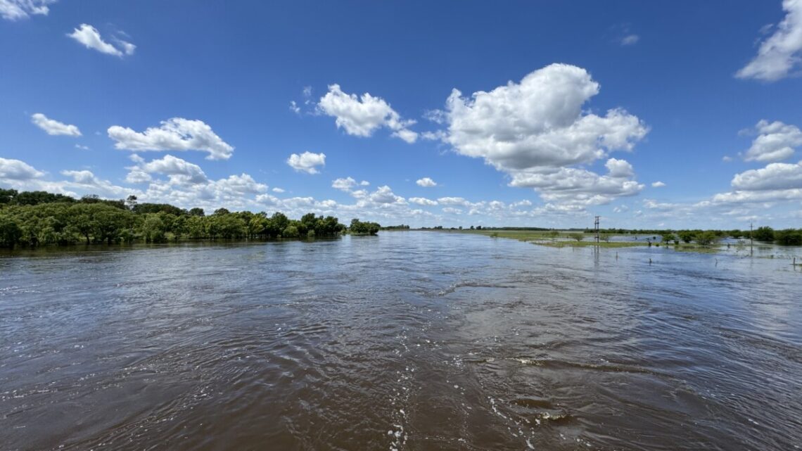 El Río Salado vuelve a crecer, aunque sin riesgos para la población