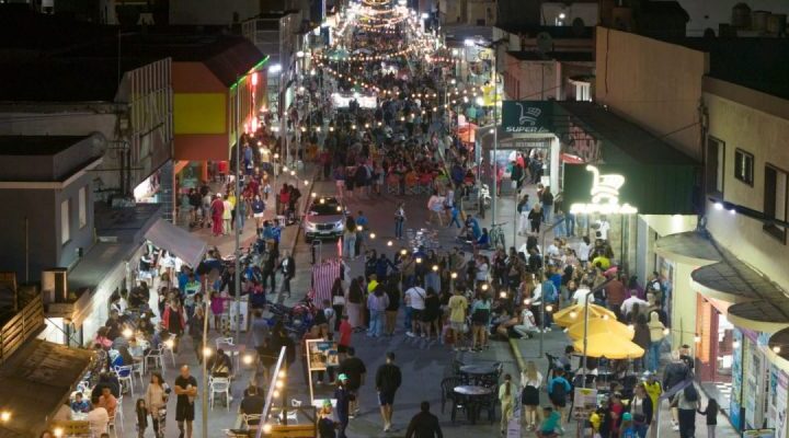 San Clemente del Tuyú ilumina diciembre para inaugurar la temporada 2026 en La Costa