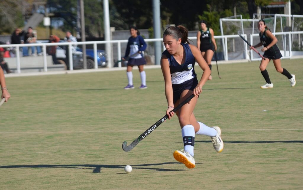 La nueva cancha municipal recibe al Regional Sub-14: Gesell, sede histórica del hockey