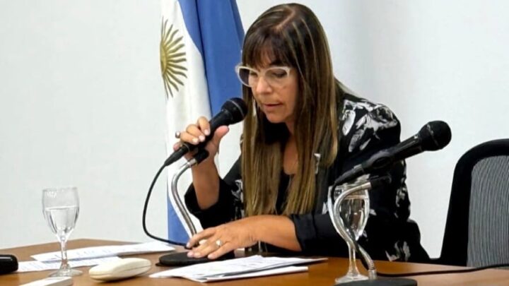LEZAMA: Silva queda al frente del hcd mientras Harispe se prepara para dejar la intendencia