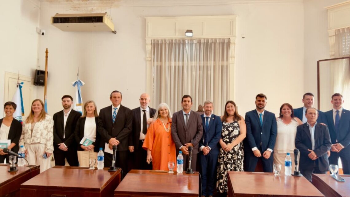 Dolores renovó su Concejo y el Intendente pidió terminar con la grieta