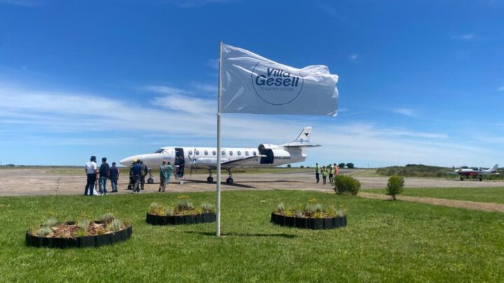 Aire de Finde: Villa Gesell celebró 50 años de su primer vuelo con un festival a cielo abierto