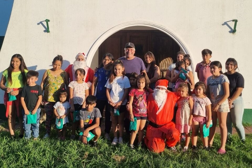 General Belgrano encendió la magia navideña con más de 100 mujeres solidarias