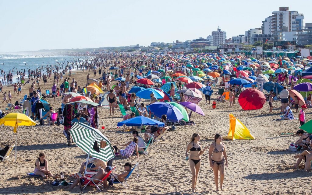 Fin de semana en Villa Gesell: el promedio de ocupación en el partido llegó al 80%
