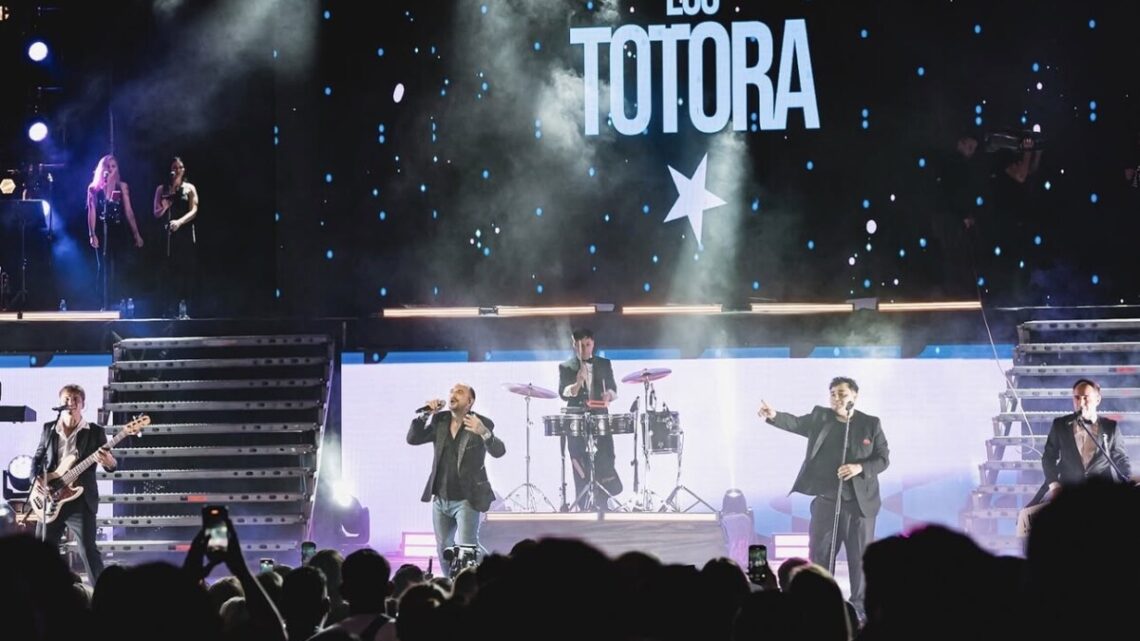 Dolores vive la última noche y fiesta asegurada: Los Totora en el Carnaval del Sol
