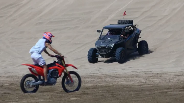 Pinamar: La Justicia prohibió las actividades con 4×4, UTV, cuatriciclos y motos en La Frontera
