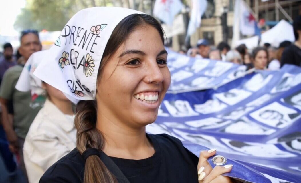 Presencia: Jóvenes y Familias protagonizaron su primera marcha del 24