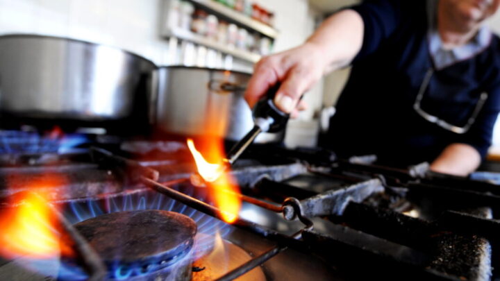 El Gobierno Nacional oficializó el aumento del gas: así cambiarán las tarifas desde abril