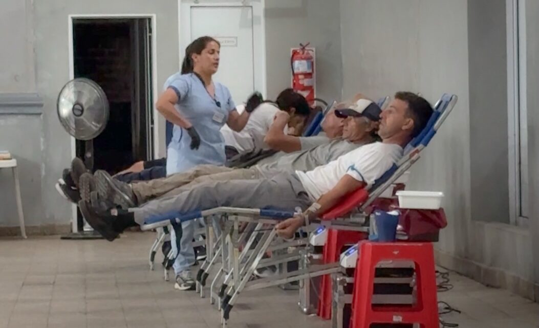 Un récord que emociona: Castelli reunió 96 donantes de sangre