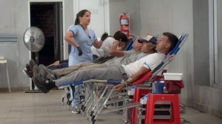 Un récord que emociona: Castelli reunió 96 donantes de sangre