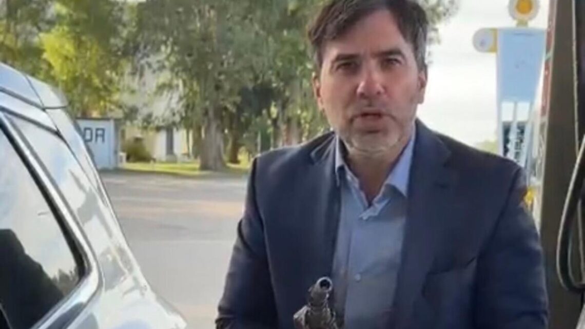 Eecharrén carga contra Milei por el impuesto al combustible: “Impuestos SI, obras NO”