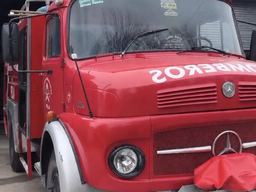 Bomberos de Pila buscan renovar una unidad y piden difundir su campaña